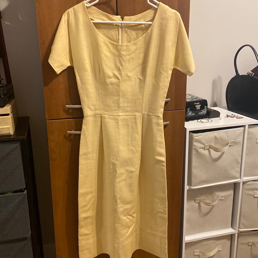Vintage light yellow summer dress!